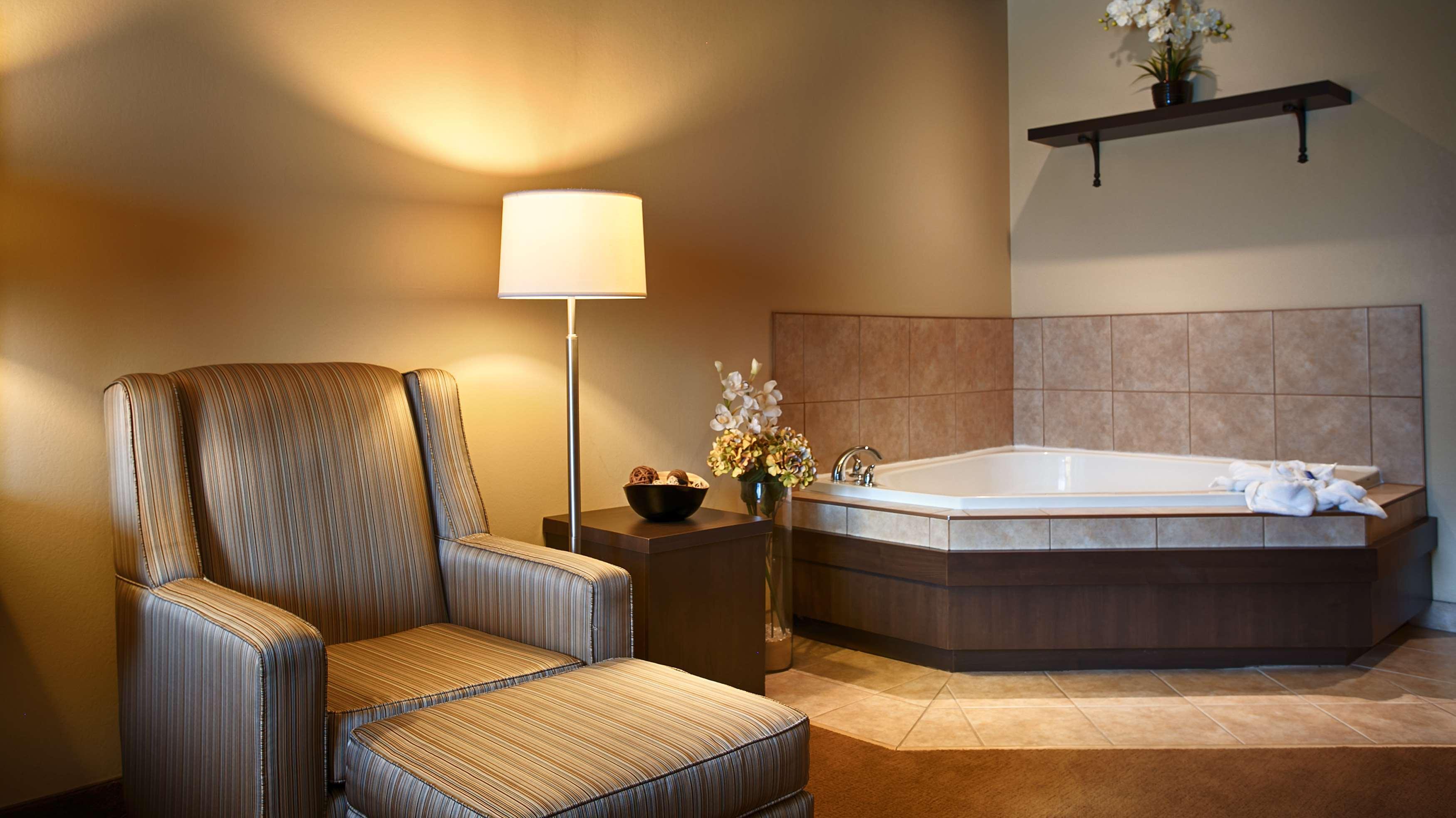 Best Western Plus Saint John Hotel & Suites Екстер'єр фото
