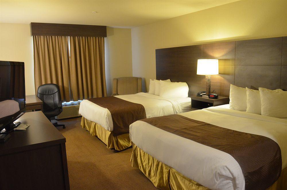Best Western Plus Saint John Hotel & Suites Екстер'єр фото